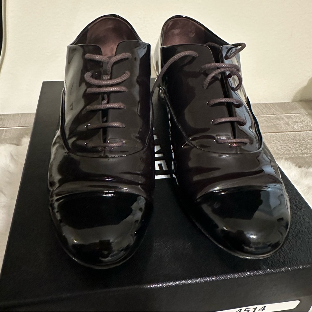 Vintage Chanel women’s shoes
